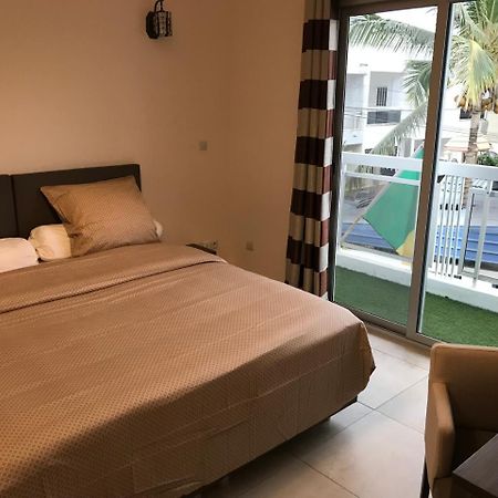 J Pad Hotel Dakar Exterior photo