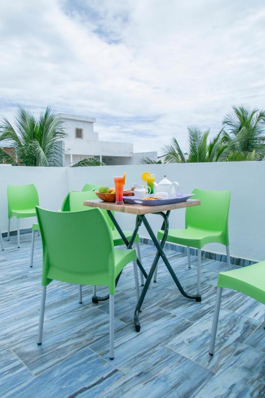J Pad Hotel Dakar Exterior photo